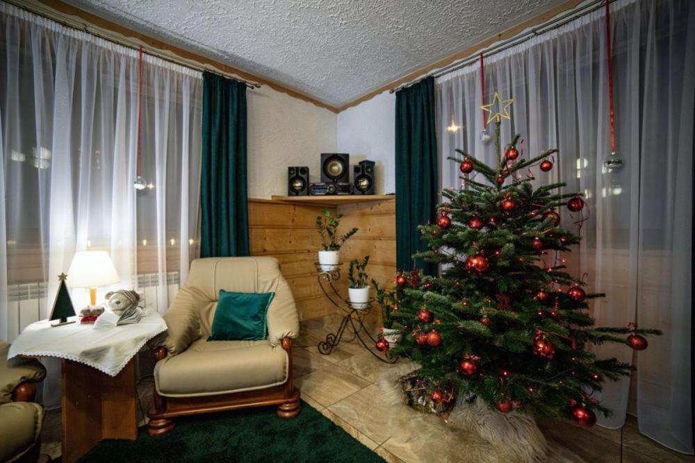 Rodzinny Dom I Apartamenty U Ciwersa Z Balia W Ogrodzie Białka Tatrzańska Exteriér fotografie