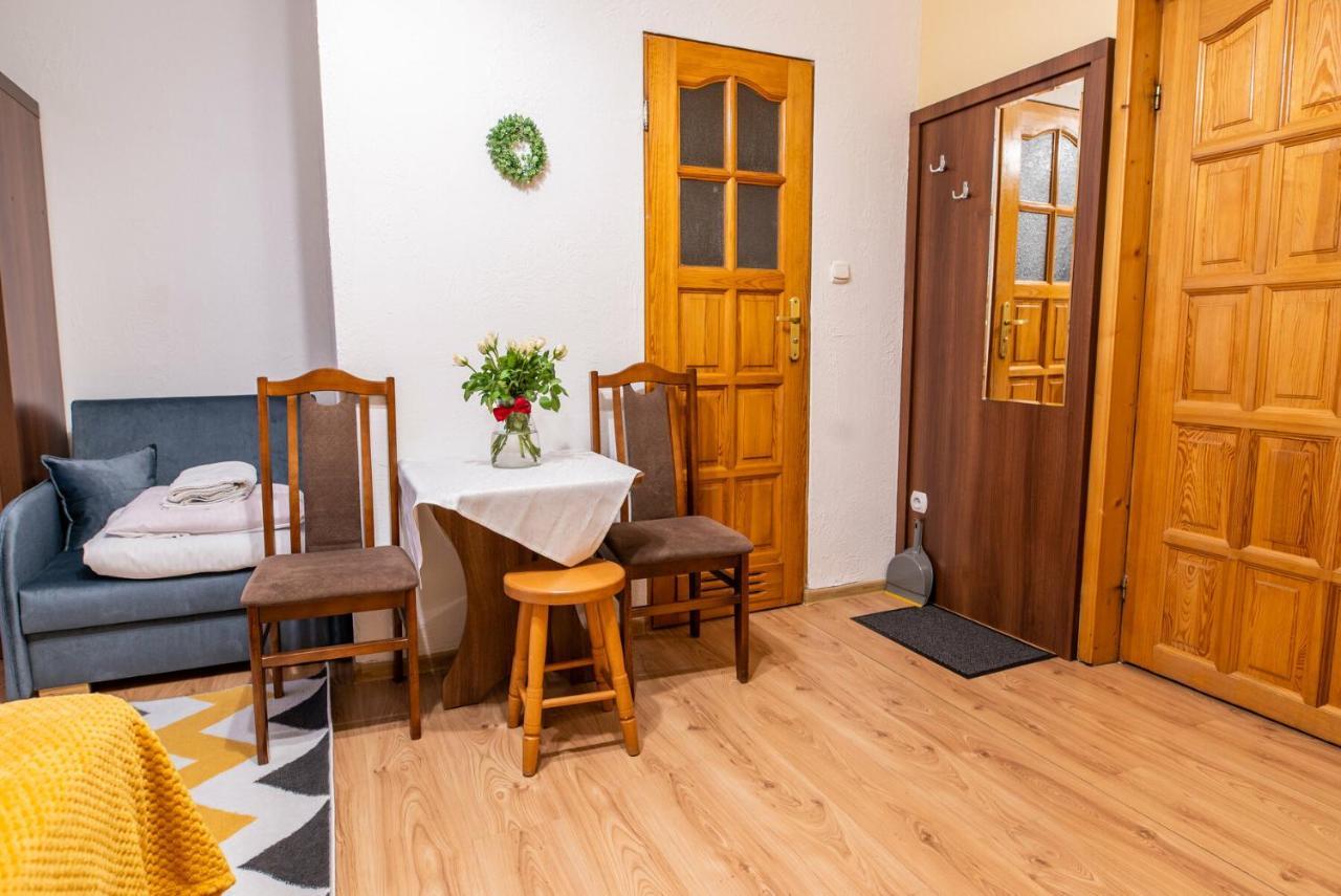 Rodzinny Dom I Apartamenty U Ciwersa Z Balia W Ogrodzie Białka Tatrzańska Exteriér fotografie