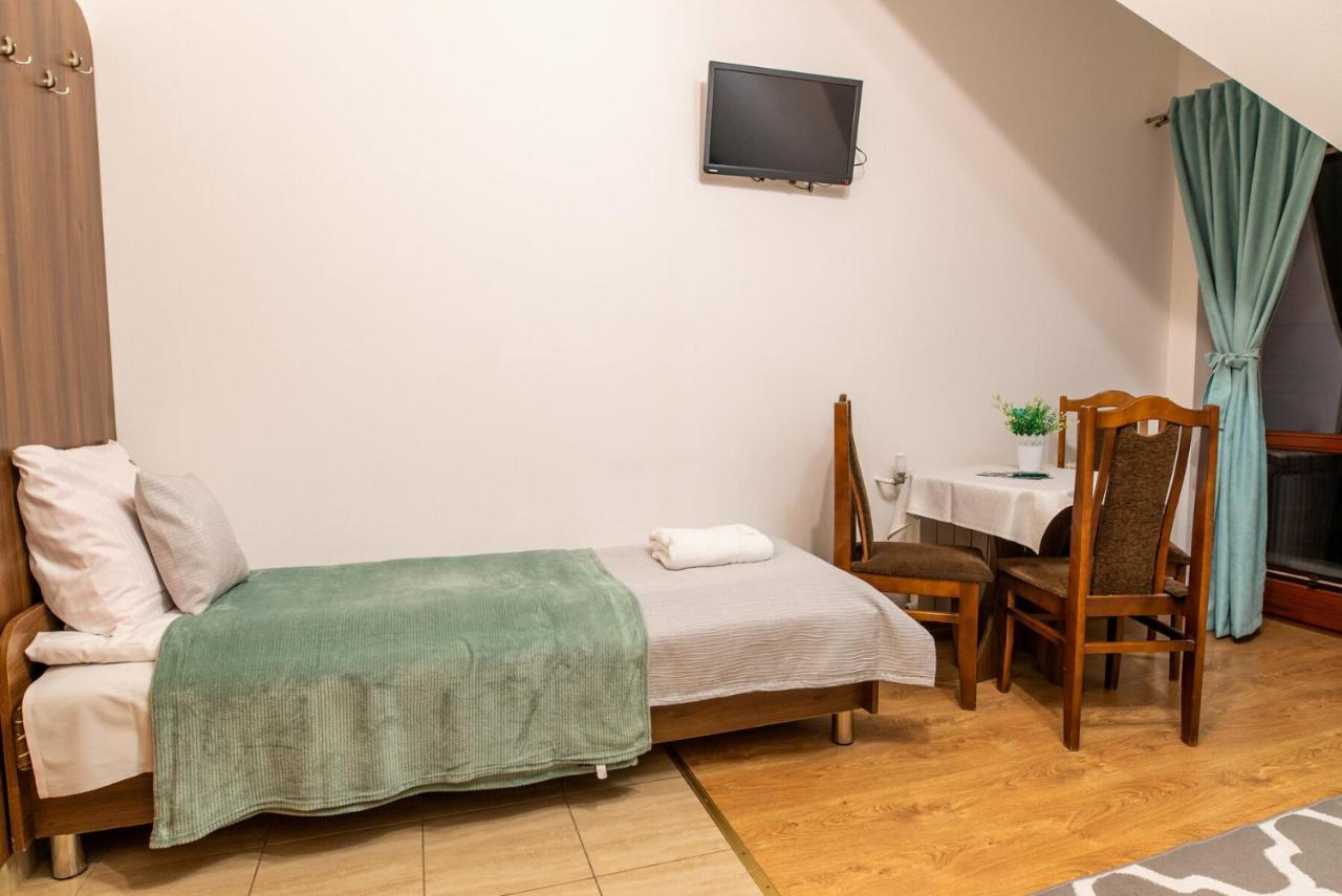 Rodzinny Dom I Apartamenty U Ciwersa Z Balia W Ogrodzie Białka Tatrzańska Exteriér fotografie